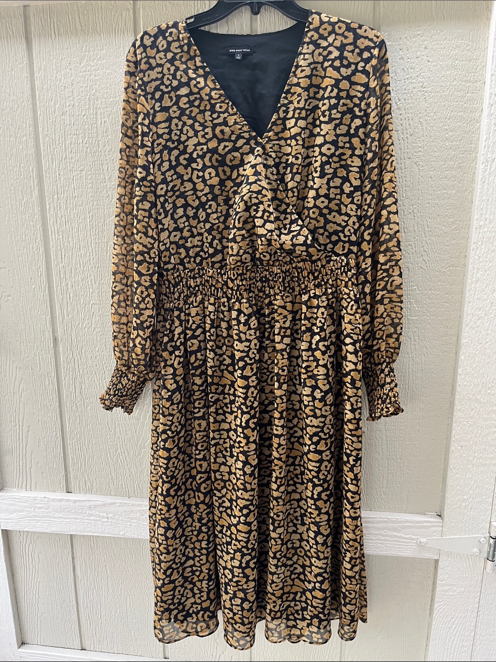 Who What Wear Black and Tan Leopard Print Long Sleeve Midi Dress